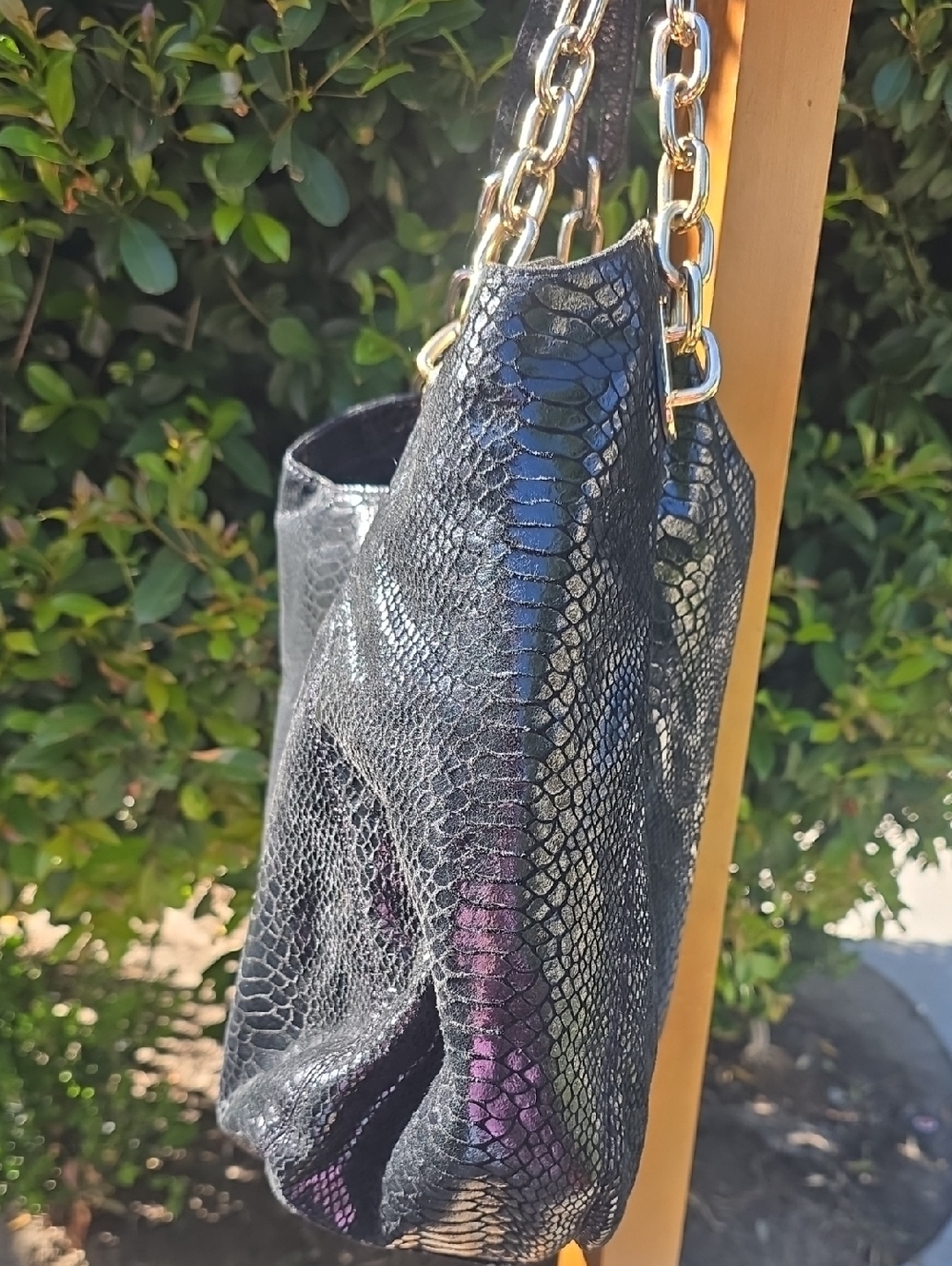 Black Multicolor Snake-Effect Chain Tote Bag - Picture 5 of 5
